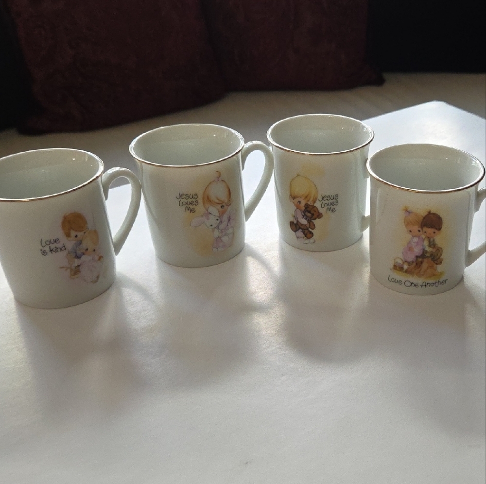 Precious Moments Set Of 4 Gold Rim Mug Set